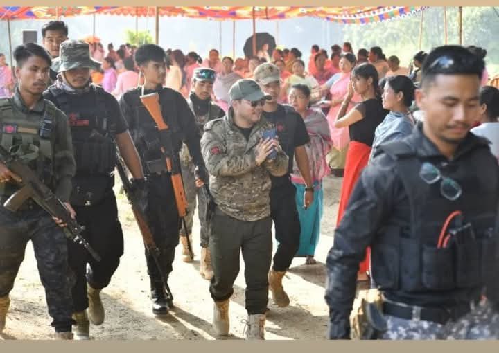 being_chikim's tweet photo. "Nothing will happen to our leader, we are 80,000 strong, and we are not a joke" said Robin Mangang (Sekmai Unit Arambai Tenggol commander). This comes after the @NIA_India registered a case against the Meitei terrorists outfit's Leader. 

#MeiteiAtrocities #MeiteiMilitant https://t.co/glxxI8i1JY