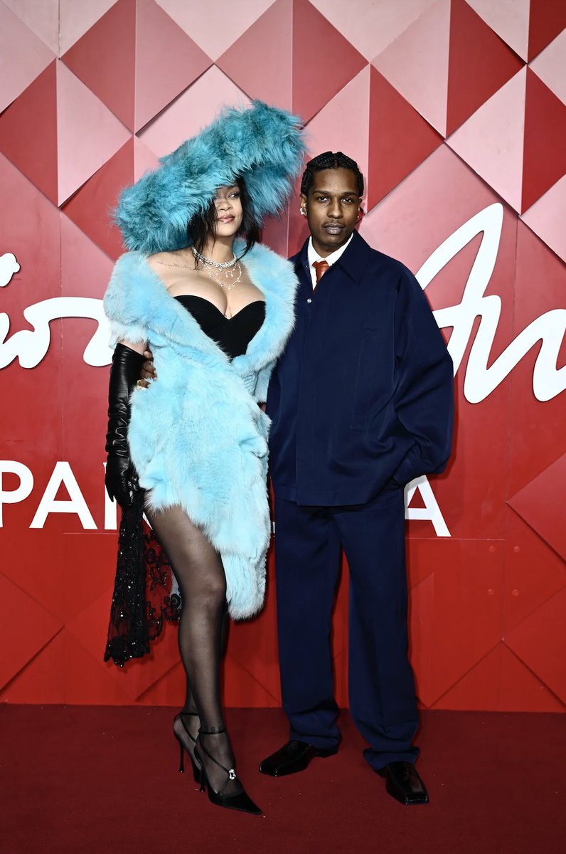 Last night, the 2024 British Fashion Awards took centre stage, celebrating fashion's creative and cultural power. But amidst the glitz and glamour, where does sustainability fit into the picture? 🌍✨

The British Fashion Council (<a href="/BFC/">BFC</a>) has made commendable strides toward