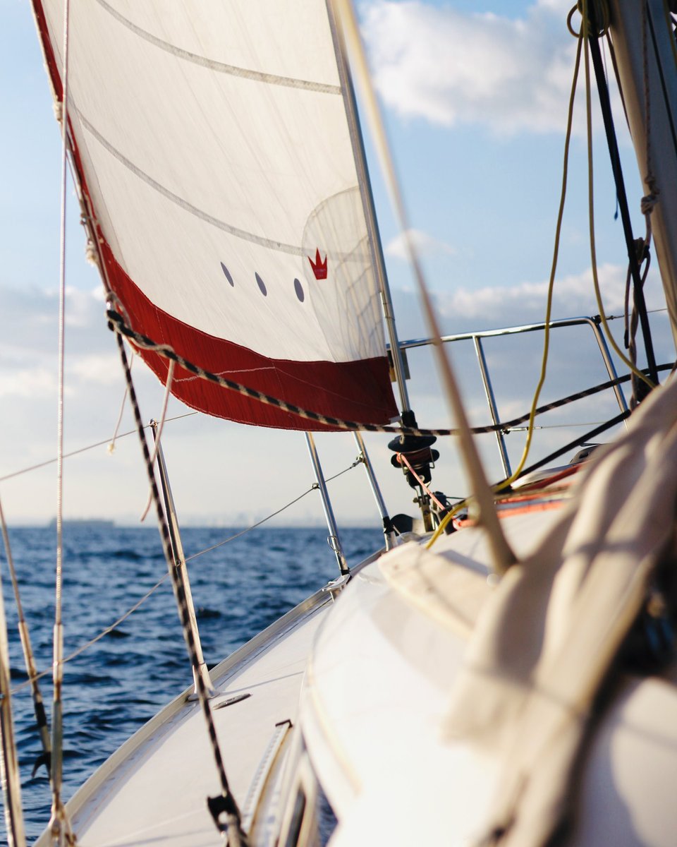 ⛵️ 2025’i Denizde Karşılayın

Temel yelkenli yatçılık eğitimi, denizle tanışmak, özgürlüğü keşfetmek ve yeni bir beceri edinmek isteyenler için mükemmel bir fırsat sunuyor.