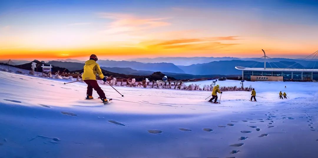 ❄️⛄Dive into the #winter magic of #Guizhou! From relaxing hot springs to thrilling winter sports and rich cultural experiences, there's something for everyone this season. #GuizhouInWinter 👉https://t.co/qyvnWC0SVV https://t.co/BYb3VBlEmD