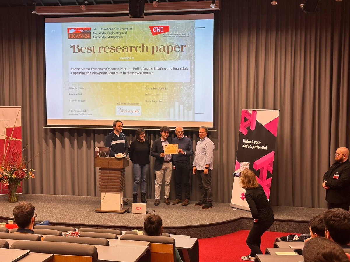 Best Paper Award at EKAW 2024 for groundbreaking work on capturing the political discourse in the news blog.kmi.open.ac.uk/best-paper-awa… #ai #artificialIntelligence #llms #politics #discourse