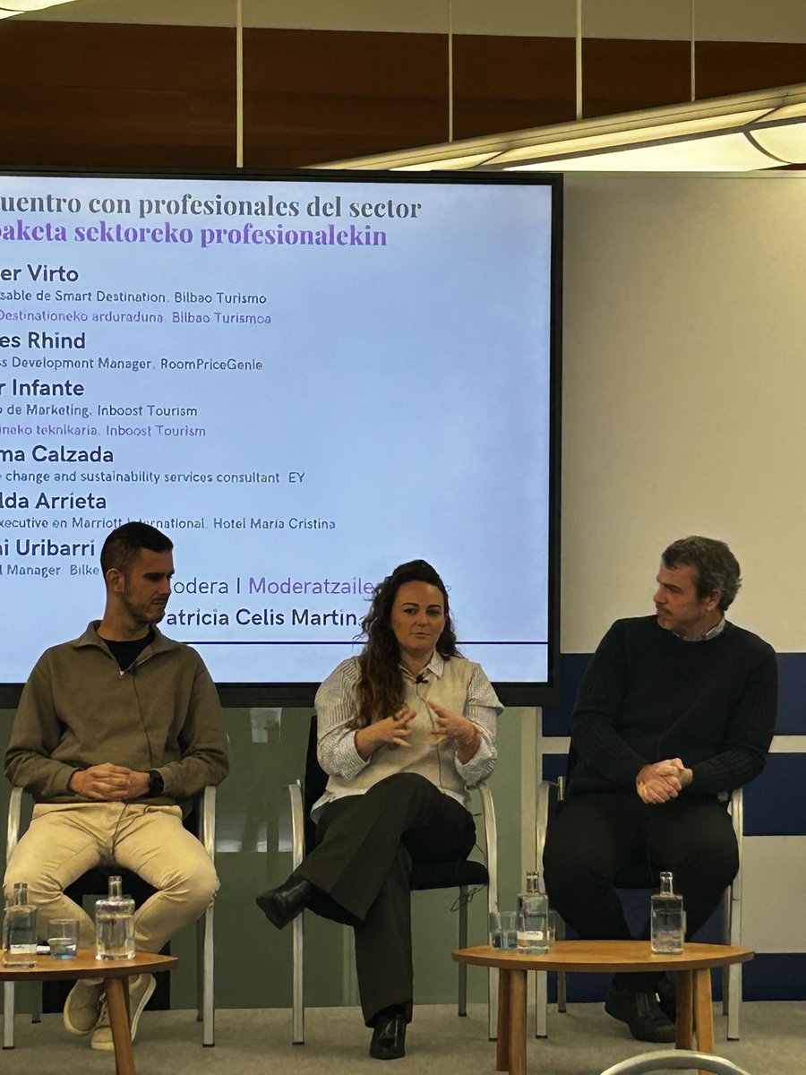 Deusto Turismo tweet media