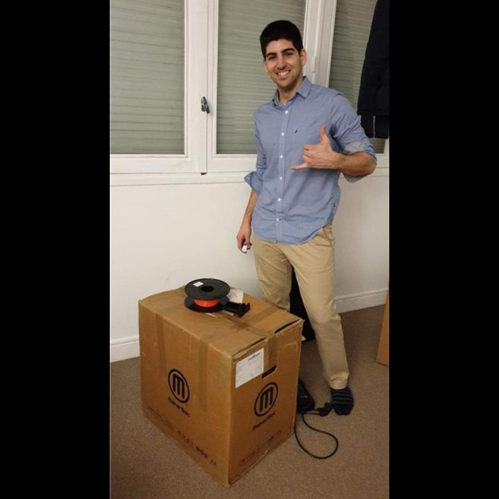 3Dnatives's tweet photo. It’s December 3rd, which means it’s #3DPrintingDay (3D on D3 – you get it 😉 )! To celebrate, we are sharing some of the first encounters the 3Dnatives team had with #3Dprinting! 🥳 When did you join the #AM community? Share your pictures & memories with ud! 📸 https://t.co/PE46PCT1lP