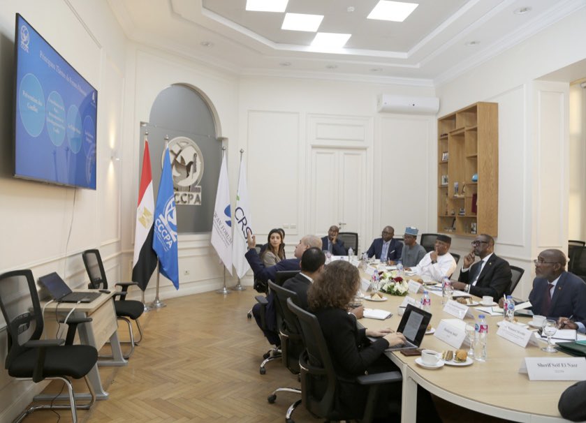Durant mon séjour au Caire, j’ai tenu une séance de travail, ce lundi 02 décembre 2024, avec l’Amb. Ahmed Abdel-Latif, Directeur général du <a href="/CairoPeaceKeep/">🌐Cairo International Center for Peace (CCCPA)</a>. 

Nous avons évoqué les perspectives de renforcement du partenariat entre le Gouvernement du Mali et le Centre,