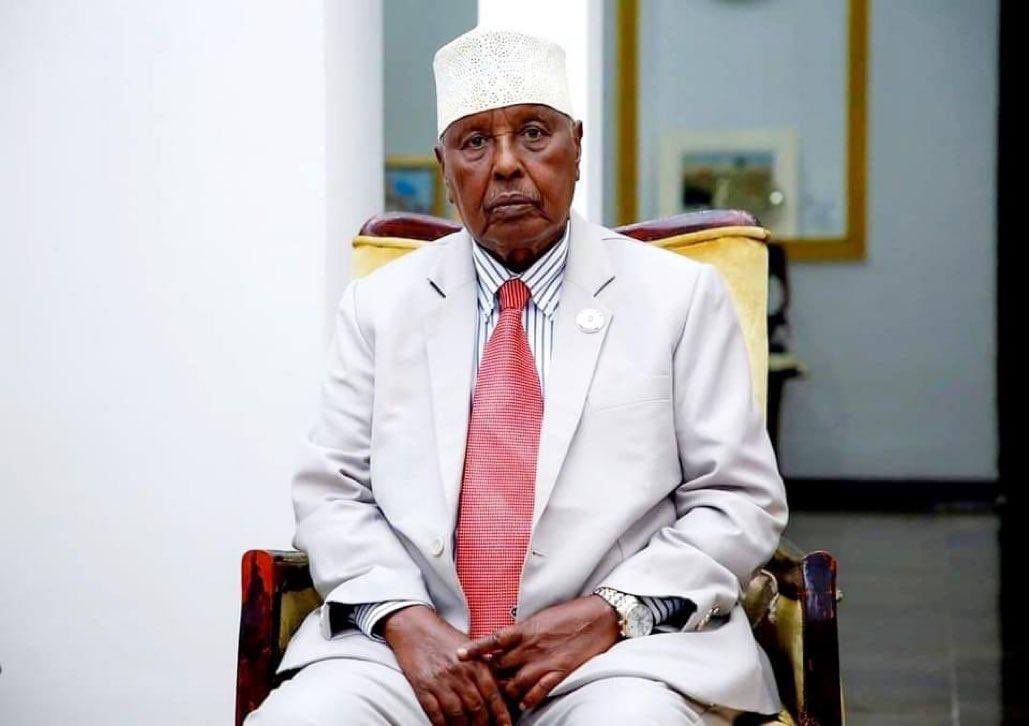 Inna lillahi wa inna ilayhi raji'un                                                                                                                                                                                                         Waxaan tacsi tiiraanyo leh u dirayaa qoyskii