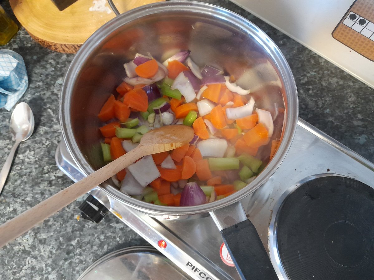 PhunkyNYorks tweet media