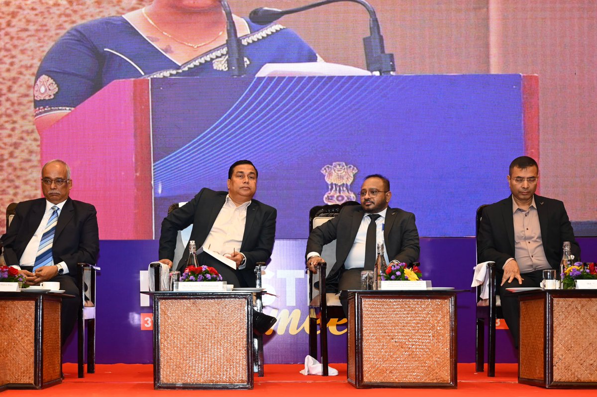 jayanta_malla's tweet photo. Attended the Industry Meet organized by the Skill, Employment, and Entrepreneurship Department, aimed at fostering collaboration between the government, industry, and academia to drive innovative solutions in the skill education sector of Assam.

Highlighted the need for industry-led modernization of ITIs in Assam, ensuring they align with contemporary demands. With our geographical proximity to ASEAN countries and a youthful workforce, Assam has immense potential to emerge as a hub for skill development in the entire country.

Urged top representatives from leading industries present here today to focus and take lead on the skilling sector in Assam, enabling our skilled workforce to seamlessly integrate into the industry.

@jayantrld
@himantabiswa