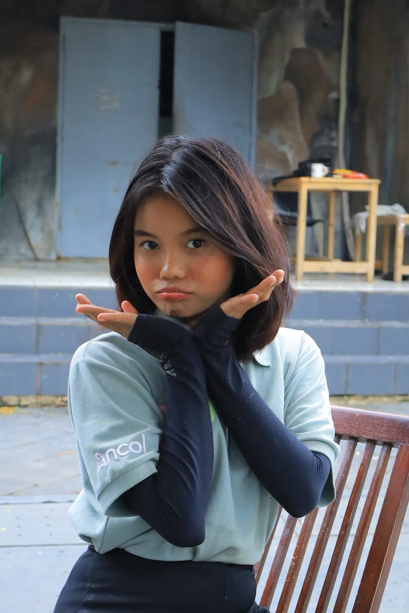 grumpyble's tweet image. pesona pawang burung 😋