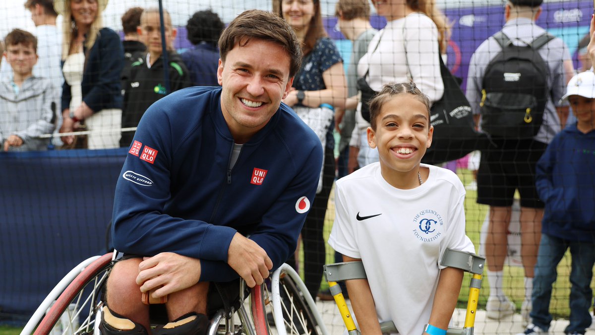 WChairTennisGB's tweet photo. Happy International Day of Disabled People...

...to all wheelchair tennis players, groups, facilitators and all of you wheelchair tennis fans out there 😀

#wheelchairtennis | #IDDP https://t.co/GW817U8kAB