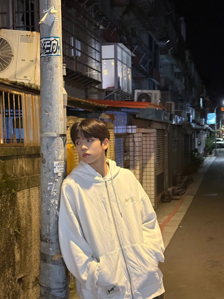 8turnpics_'s tweet photo. ー　{haemin plus chat 💬}

#에잇턴 #8TURN #EIGHT_TURN https://t.co/HQlsDnMwT3