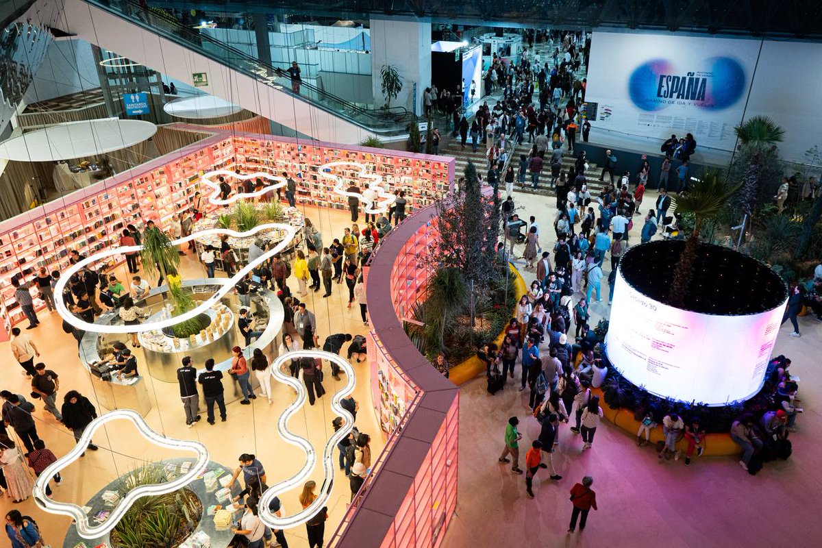 🚀 ¡La <a href="/FILGuadalajara/">FIL Guadalajara</a> no para!

Hoy se celebrará la 4⃣ª jornada de la Feria, en la que España es País Invitado de Honor.

Si quieres estar al día de todo lo que sucede en torno a la participación española, te recomendamos seguir a <a href="/espanafil/">España FIL Guadalajara</a> 

🔗Programa fil.com.mx/prog/resultado…