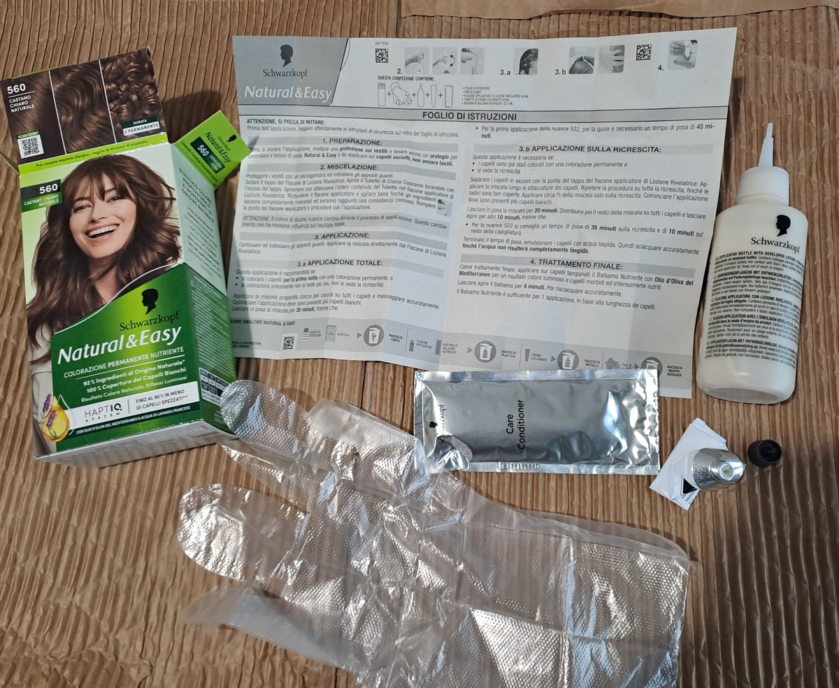 charleony's tweet photo. Le Recensioni di Leony : Video Tutorial Applicazione Tinta Natural &amp; Easy S... https://t.co/m3AkqVvxtR 
@DonnaD @trnd_italia @schwarzkopf 
#NewLookconPalette 
#PaletteProfessionalPerformance 
#GiftedbyPalette #progettotrnd https://t.co/yhG5OpdSBB