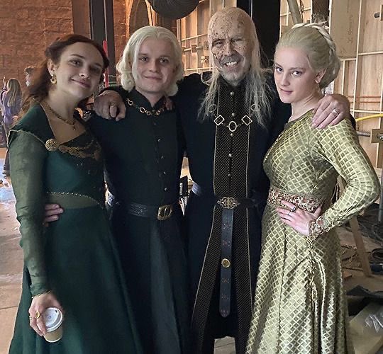 piscesmma's tweet photo. Team Green if the kids were shown love as children #HouseOfTheDragon #hotd https://t.co/Y79nffGfJG
