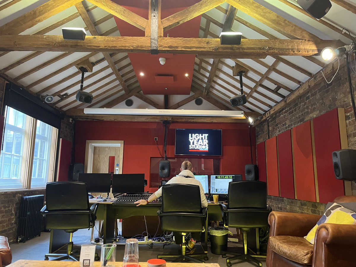 PlumeriaPics's tweet image. Lush location to record writer/director @LunaCarmoon’s audio commentary for our extras-packed Blu-ray of #Hoard #HoardioCommentary 

Blu-ray and 500-copy limited edition ‘Hoarder’s Edition’ available to pre-order now EXCLUSIVELY from PlumeriaPics.co.uk 🛒