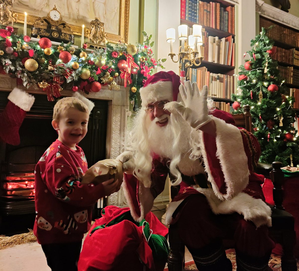 The Old Fire Station (@oldfirestals9) on Twitter photo Stay & Plays trip to see Santa at <a href="/HarewoodHouse/">Harewood House Trust</a> was absolutely stunning. #Christmas2024 Stay & Plays trip to see Santa at <a href="/HarewoodHouse/">Harewood House Trust</a> was absolutely stunning. #Christmas2024