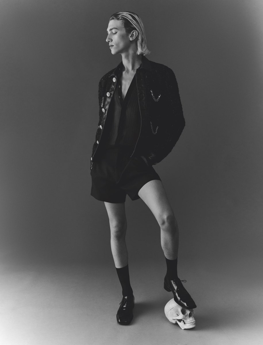 Dsquared2's tweet photo. Dressed like I RSVPโd โyesโ to every event this season.
#iconmagazine
๐ธ: #isaacanthony
๐งฅ: #edoardocaniglia
Talent: #jahsai at #next
-
#lofficielhommesitalia
๐ธ: #nicolasvalois
๐งฅ: #rdarryl
Talent: #noahhanes1 at #mmanagementmodels
#DSQUARED2
#D2EDITORIALS https://t.co/x9rFqd5nlr