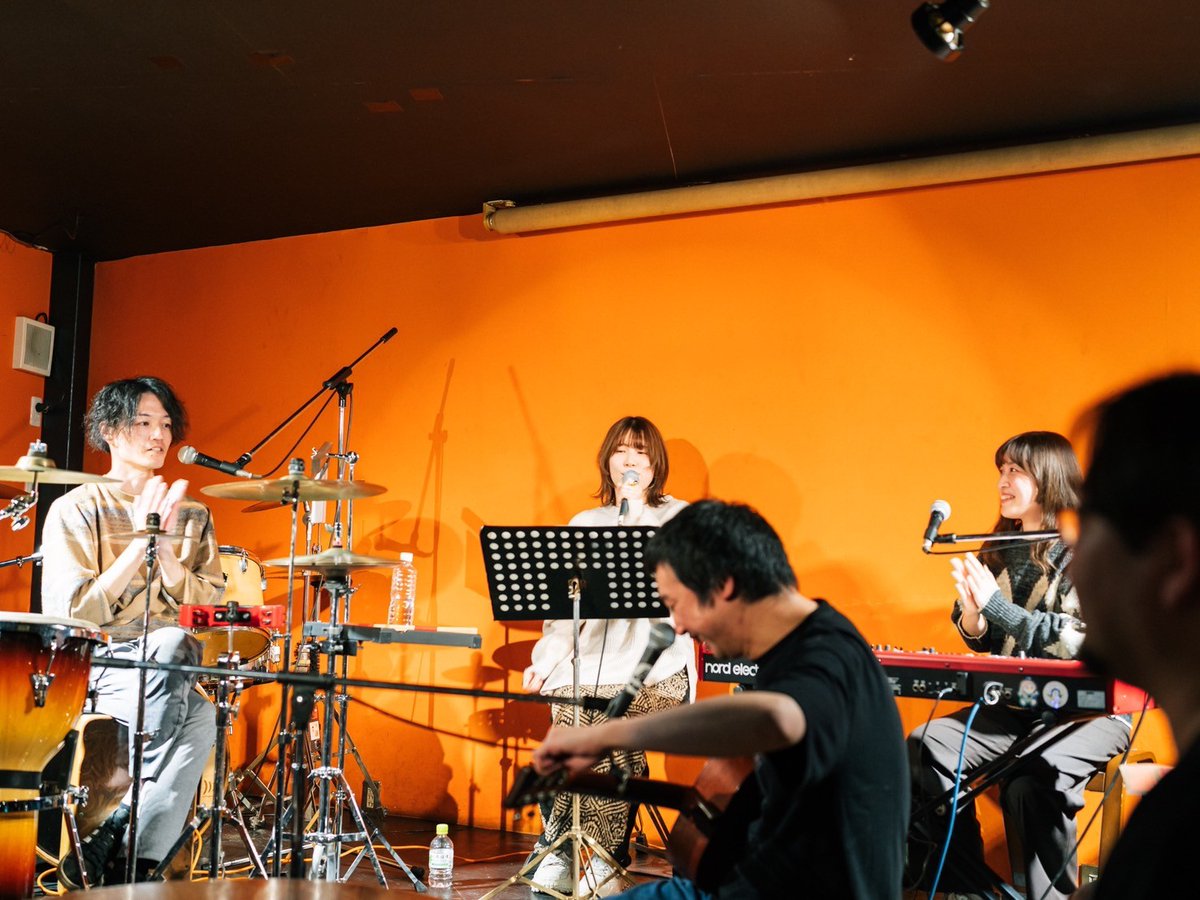 SentimentalFrom's tweet photo. 遅くなりましたが土曜キングラットでのスリーマン、
バルボラ、フードコーツ、並びに来場者の皆様、

ラブ＆サンクス🫶🫶
寒さが増していきますが服装など暖かくしておすごしください

写真バイつっちー https://t.co/GuEmrX70Nc