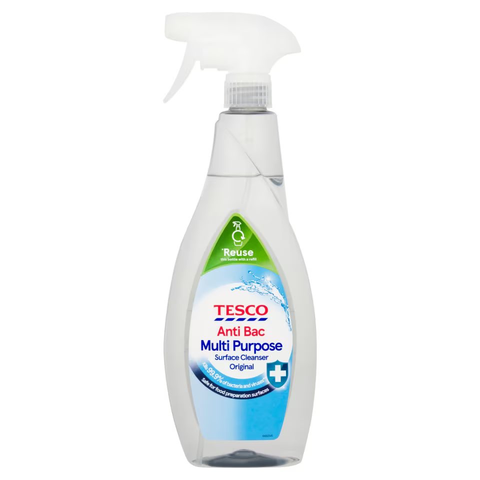 It's day 3 of the Starter Packs Glasgow reverse advent calendar. What's behind the window? It's anti-bac spray! Every pack has cleaning products in it &amp; cleaner is a hugely helpful donation if you're out getting the messages &amp; can afford to pop an extra for us to use in our packs