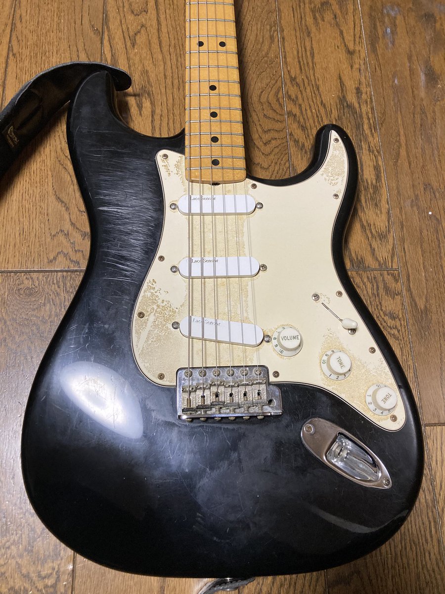 EZRAFORD's tweet image. やっとです！
#lacesensor  
#扱いやすい 
#レンジ幅がたまらない 
#弦の振動が伝わってくる 
#響き方が気持ち良い
#しばらくの間はコレに決まり
 #元に戻れないかも