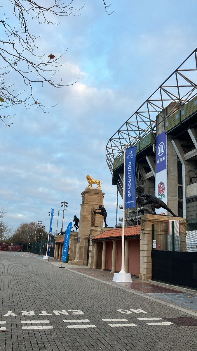 UniWestLondon's tweet photo. Itโs Day 1 of our Winter Graduation Ceremonies at Twickenham Stadium! ๐
Watch the livestream of our ceremonies on our YouTube channel: https://t.co/0PbzZ3HtwQ
#UWLGraduation https://t.co/iaF4cowE85