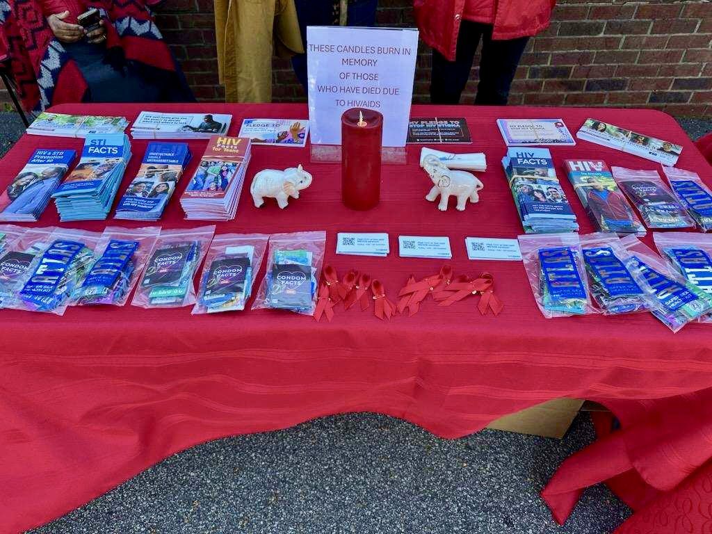 HACDST's tweet photo. Hinesville and Savannah Alumnae Chapters want to thank everyone who joined us for our World AIDS Day events. Your presence, support, and commitment to raising awareness about HIV/AIDS make a difference in the fight against the epidemic.
#HAC1987 #SRDST #DST1913 
#WorldAIDSDay https://t.co/vSANCNO6um