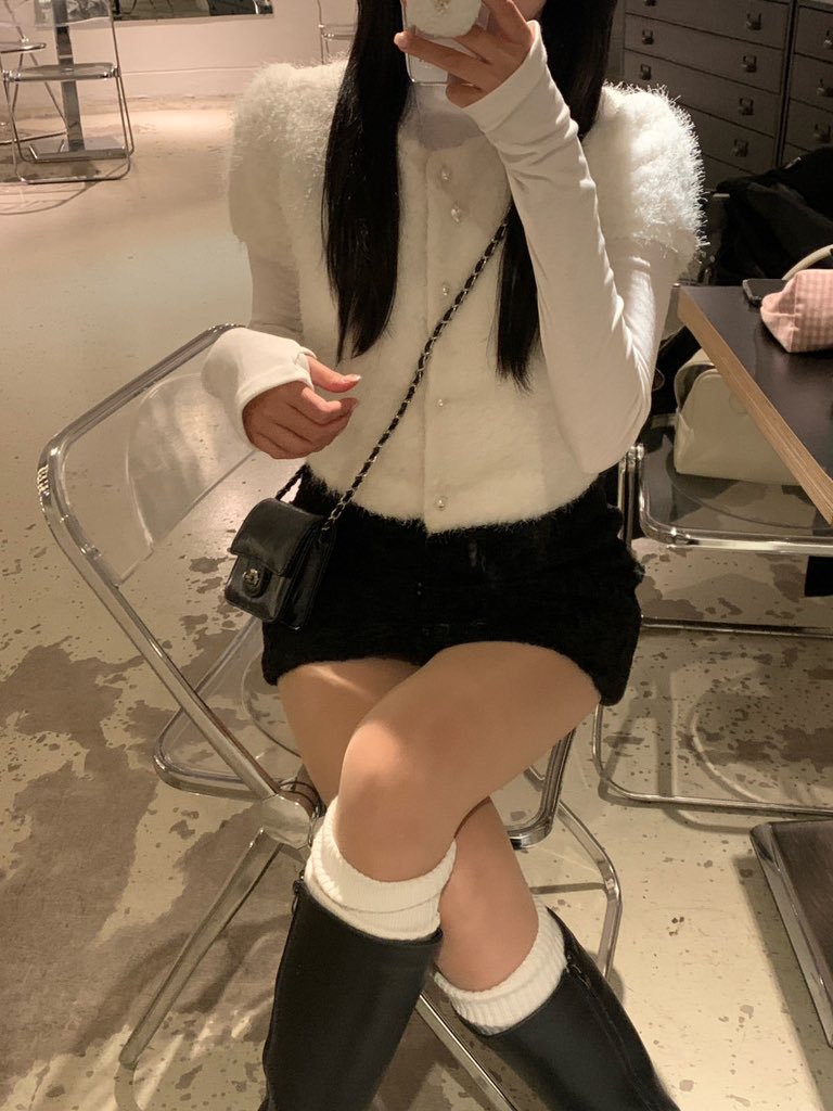 파도 tweet media