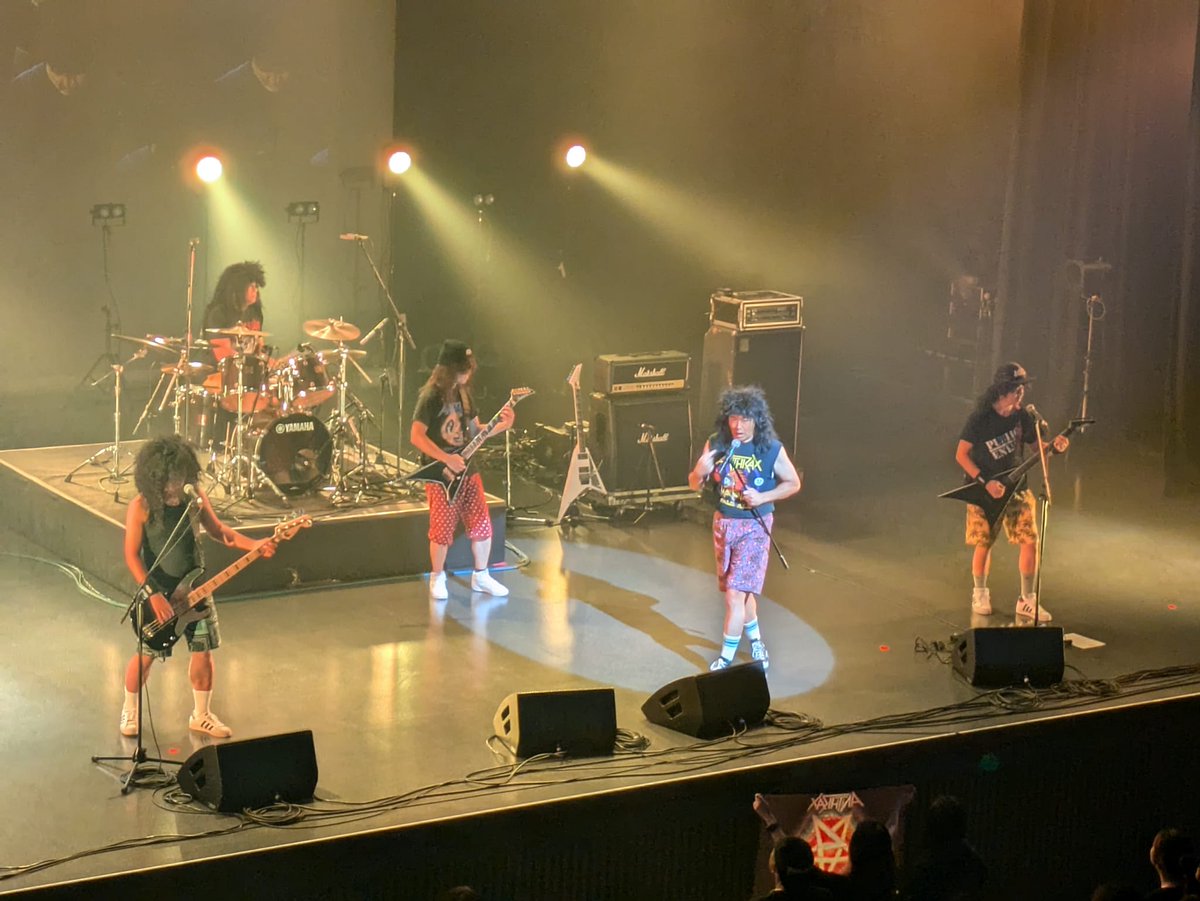 LEGEND_OF_ROCK's tweet photo. 20th Anniversary
LEGEND OF ROCK PREMIUM at EX THEATER ROPPONGI 
前半の出演の４バンドは、Nonthrax/Tokyo Whitesnake/JPDC/Guns Love Rosesと４バンド４様で最高のパフォーマンスだった。
外国人客も多く、ノリが全然違うし飲む量の多さは驚くべき。 https://t.co/zQHwPc0A20