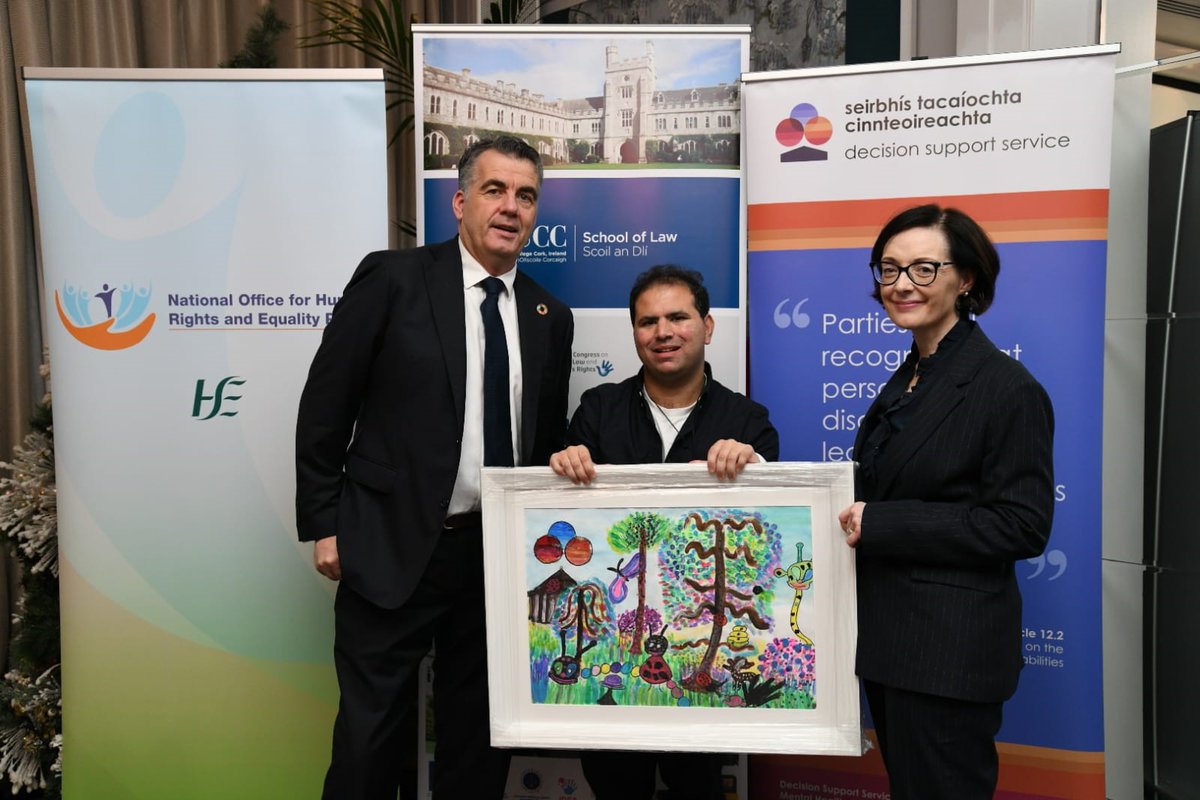 As we celebrate International Day of Persons with Disabilities 2024, DSS Champion Florin Nolan presented DSS Director Aine Flynn and MHC Chief Executive John Farrelly with an original piece of art. 

They were attending #TheADMConference taking place in Cork today.