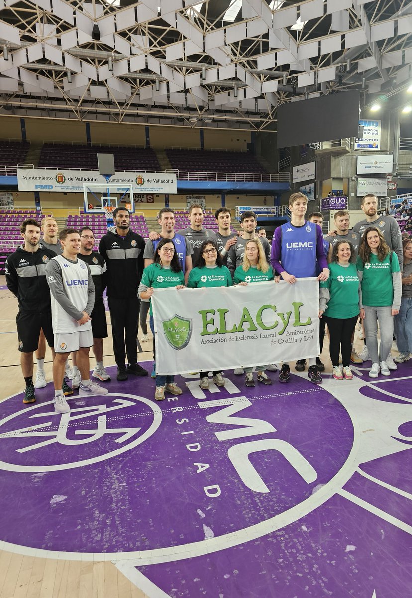 Que bienvenida del <a href="/RVBaloncesto/">-</a> apoyando la <a href="/ELA_CyL/">Asoc de Esclerosis Lateral Amiotrófica de CyL</a> en la marcha del <a href="/gregorioferva/">CE GregorioFernández</a>