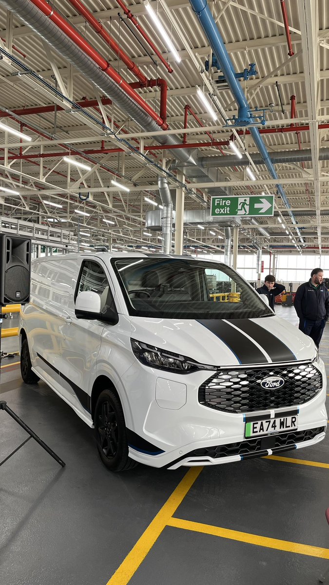 🚗 ⚡️ Not Miami, but Merseyside, for the launch of an actual car you can actually buy. The electric Ford Puma Gen-E, powered by a motor built here at Halewood that will also power the electric Ford Transit
