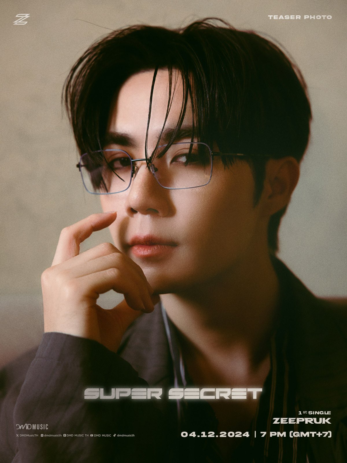 シー・プルック（Zee Pruk）の1stシングル「Super Secret