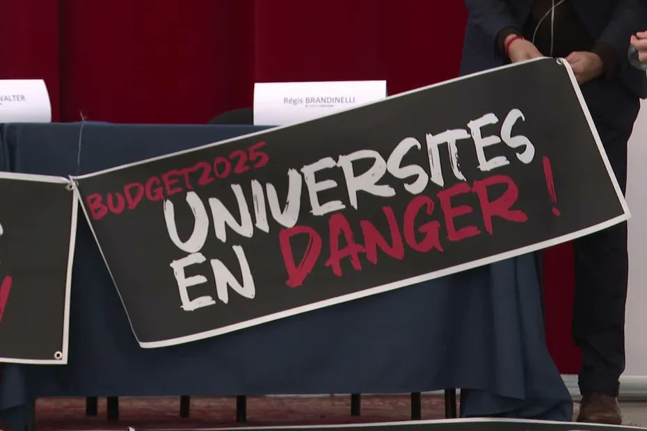 "Universités en danger" : cours annulés sur les campus de l'université Côte d'Azur, à Nice, Cannes, Menton et Sophia
►france3-regions.francetvinfo.fr/provence-alpes…