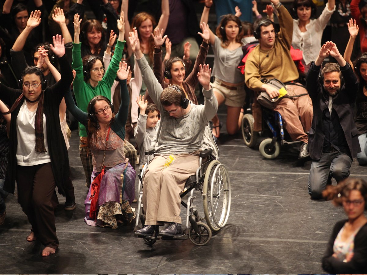 apropacultura's tweet photo. Avui celebrem el Dia Internacional de les Persones amb Discapacitat! 🌍❤️
És un dia per reflexionar i reafirmar el nostre compromís amb la inclusió i l’accessibilitat. Treballem per defensar un futur sense barreres i #SenseFiltres !
#somApropa #ApropaCultura #SenseFiltres https://t.co/1kF0owZXq3