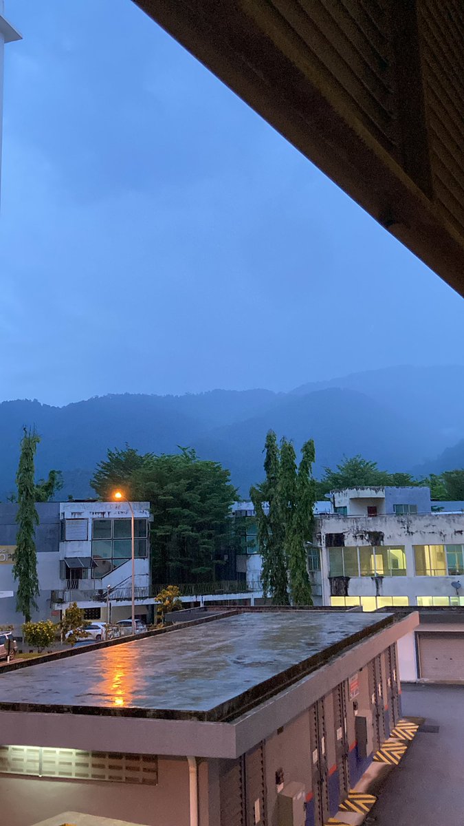 Gimana suasa maghrib di tempat kalian?