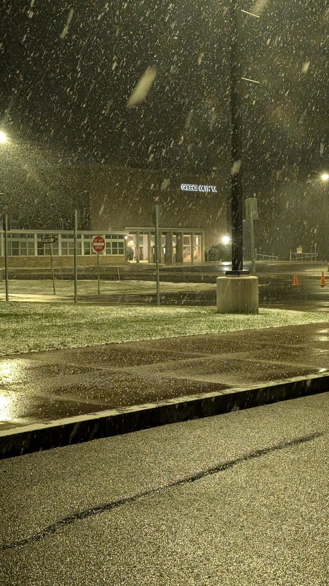 Beautiful walk in this morning, <a href="/GreeceOlympia/">Olympia Spartans</a> looks good in a little bit of snow.