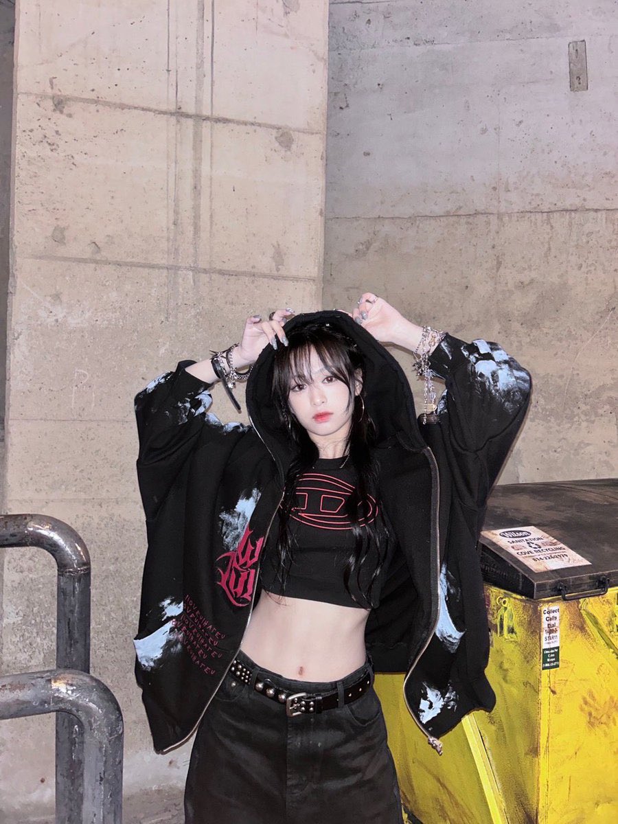 picbaemon's tweet image. AHYEON OH MY GOD !??