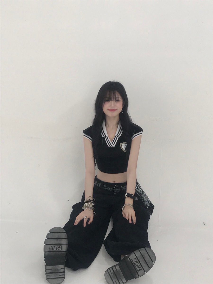 picbaemon's tweet image. AHYEON OH MY GOD !??