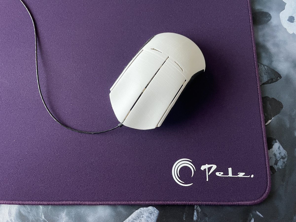 cOoLm0Dz's tweet photo. Trying out a new diy selfmade teflon cable on my new @LaondaShop #purple #pelz with a new sized #finalt1p π . All feels very natural. The πͺ is the best #Pelz i tried so far. Good innovation the π³ did here. π https://t.co/Yr774qgUJC