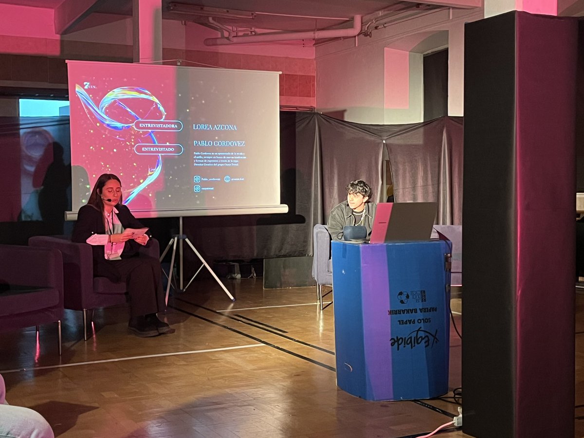 Edeso2297's tweet photo. Disfrutando de un gran evento y aprendiendo de los futuros organizadores de eventos. ¡Ha sido un placer! #egibide #7ven https://t.co/n7Njc4OCI4