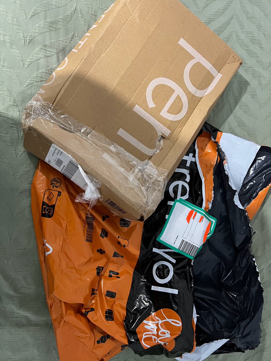 #penti #trendyol #trendyolexpres şaşırtır mısınız? Sanmam. Don sütyen görmemiş abazalar sürüsü merakınız gitti mi tatmin oldunuz mu? Birileri buna önlem alır mı artık tabi ki hayır!