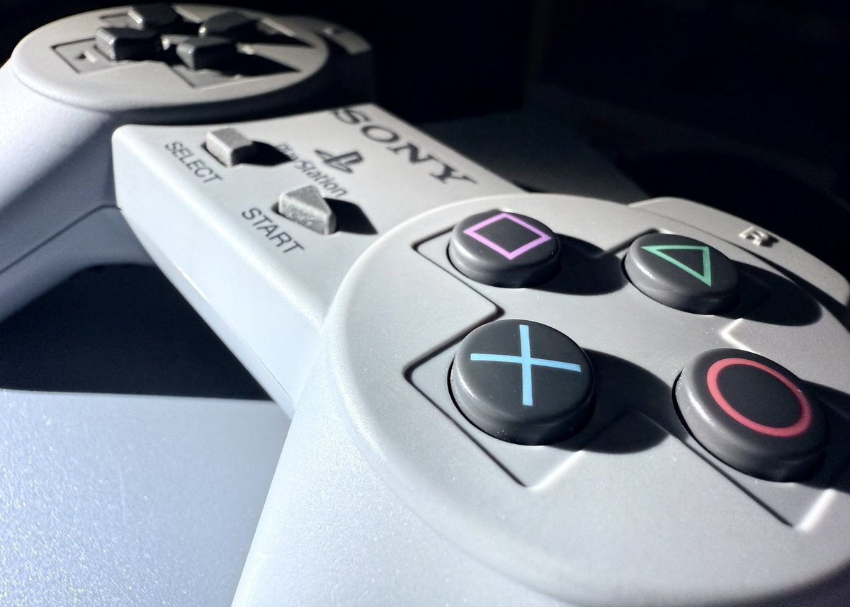 floyd_marcelo's tweet photo. Happy 30th Anniversary to the original PlayStation. 30 Years of Play. Released in Japan on December 3, 1994 https://t.co/Fz1Qc4fUBw