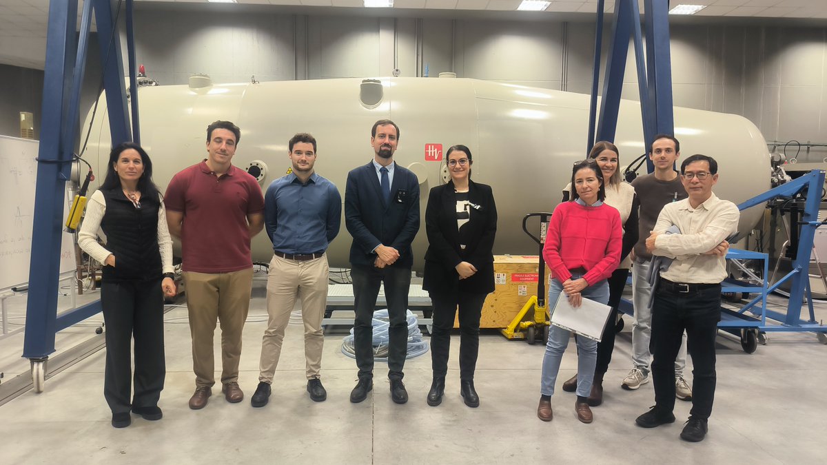 El día 18 y 25 de diciembre recibimos la visita del equipo de  #radiofísicos de la Clínica Universitaria de Navarra. 

Trabajaremos juntos  en un objetivo común que es la #protonterapia

#cmam_divulga #CMAM #UAM #ICTSNews