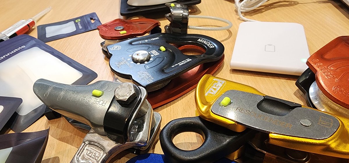 Adrian Cunningham (@barbsar_04) on Twitter photo Spending my day asset tagging <a href="/barbhovercraft/">BARB Search & Rescue</a> #FloodTechKit with the help of scannable.io
#volunteer <a href="/surflifesaving/">Surf Life Saving GB</a> Spending my day asset tagging <a href="/barbhovercraft/">BARB Search & Rescue</a> #FloodTechKit with the help of scannable.io
#volunteer <a href="/surflifesaving/">Surf Life Saving GB</a>