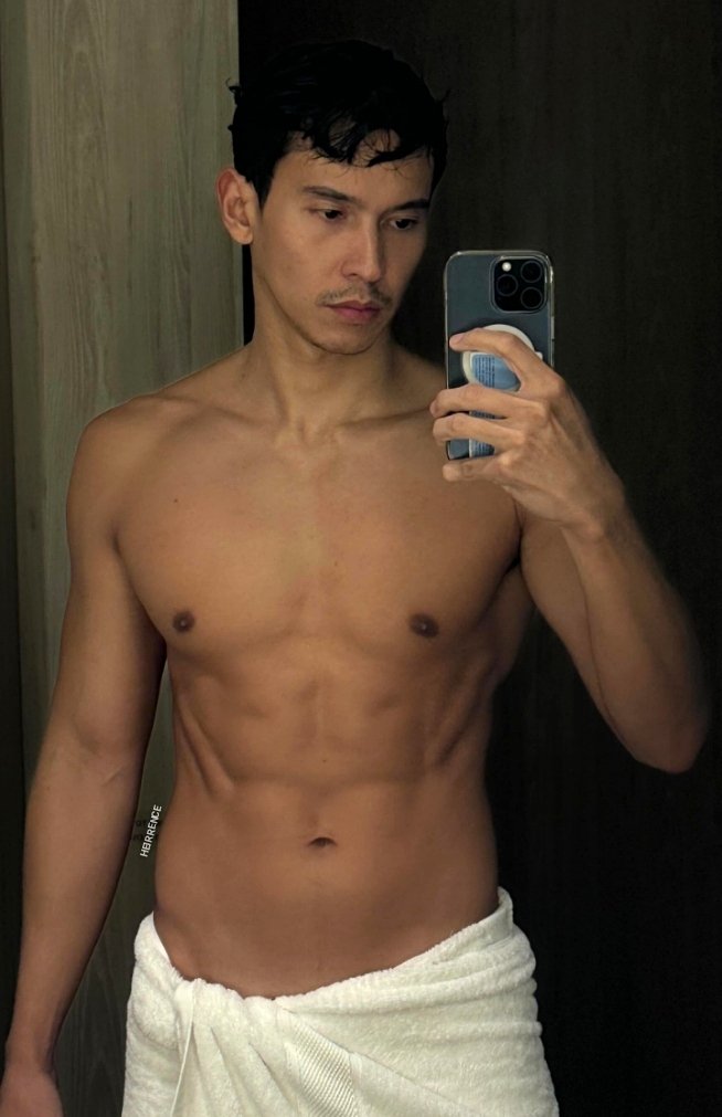 heirrence's tweet photo. just once chance Enchong 🥵 https://t.co/1I8I5UvJzL