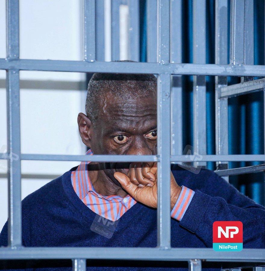 nelbasix's tweet photo. @kizzabesigye1 is known as Africa's most arrested man . #Nelsonmandela  served Africa's longest jail term for a political prisoner .
Am concerned my parents had ulterior motives for giving m both names . https://t.co/8ahm3NMqOO