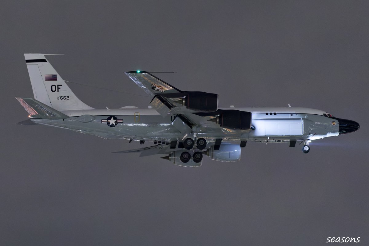 Seasons4100's tweet image. 新しいDXO photolab8で現像してみました。
比較しないと分かりずらいですが処理も早くなって快適ですね。
RCはISO8000 SS1/50
NZ130はISO5000 SS1/40

#DXO #PhotoLab8