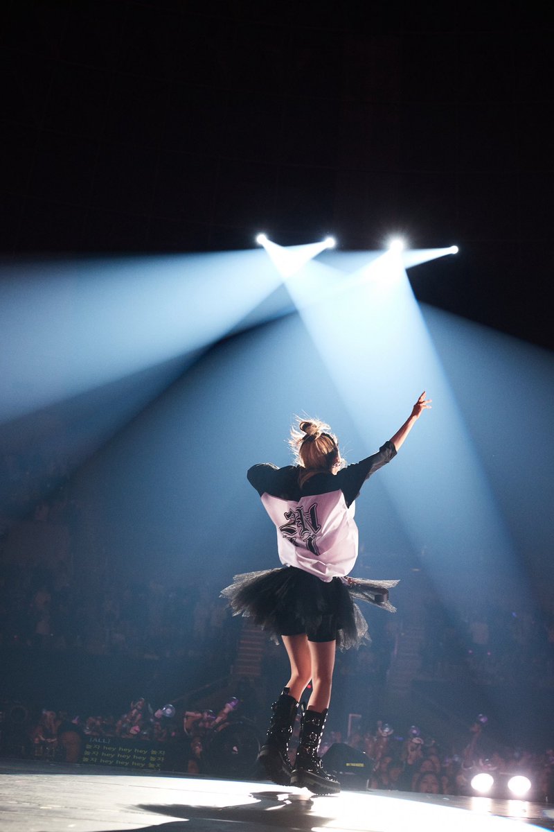 krungy21's tweet photo. 10年ぶりの神戸公演、夢の様でした。
感謝の気持ちでいっぱいで、本当に楽しかったです。

パフォーマンスは自分の全てを出す為に頑張り、MCも一生懸命に準備しましたけど、日本語はやはり難しいです…
私の心がちゃんと伝えられていないかもと思うと、なんだか悔しい、さみしい気持ちになりました。

もっと日本語頑張りますね。

また東京のステージで会いましょう！
BLACKJACK NOLZAの皆さん、愛してます！！
#WelcomeBackInKobe ♠️♥️🫶🏻