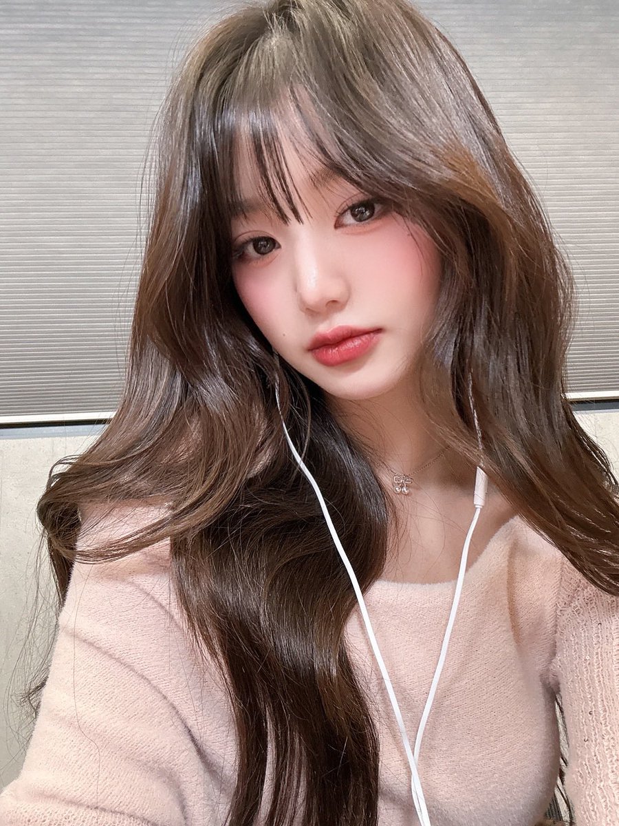 Wonyoung Bubble Update 🐰🩷🫧

#IVE #아이브 #장원영 #JANGWONYOUNG