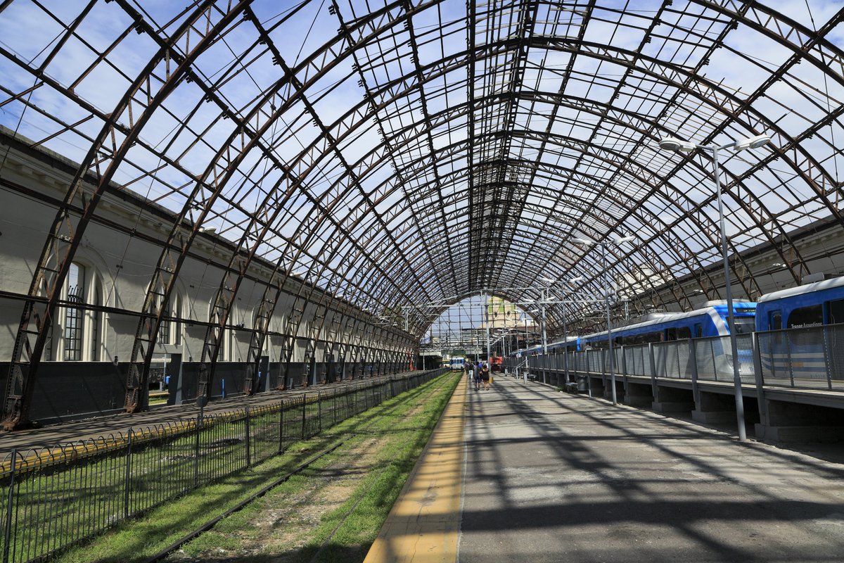 diariohoynet's tweet image. 🚈🚨|#trenes | #Demoras 

Demoras en la llegada de los trenes a La Plata por una medida de fuerza que se extenderá hasta el mediodía del sindicato La Fraternidad de Trenes. 

📲Más info en @diariohoynet