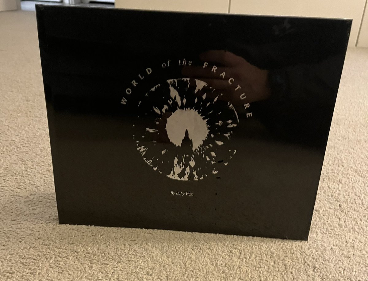 yeyehenners's tweet photo. Just beginning my journey into The World of The Fracture!
@baby_yaga_ has with great care and attention to detail brought a world and characters to life. I can’t wait to read the rest.
Visually the book is stunning and I have the alpha on @Higgs______ 👀
@TheFracture_ https://t.co/p9cVEBxzzf